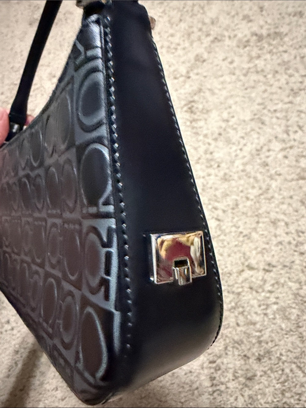 Salvatore Ferragamo Black Embossed Logo Shoulder Bag - Picture 7 of 10